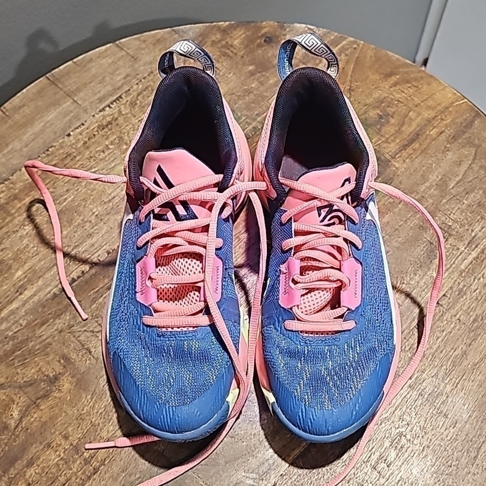 Nike Giannis Pink Immortality 2 size 4 - Picture 3 of 7